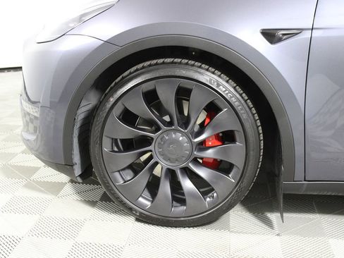 Used 2023 Tesla Model Y Performance image 26