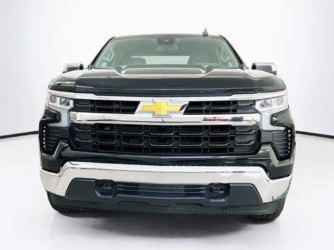 Used 2023 Chevrolet Silverado 1500 LT image 2