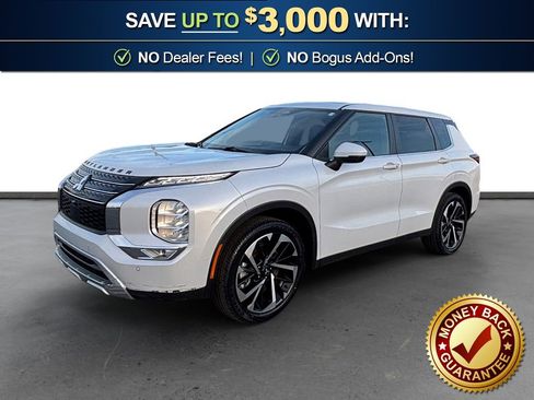 Used 2024 Mitsubishi Outlander SE image 1