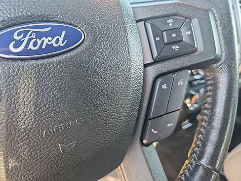 Used 2018 Ford F150 XLT w/ Equipment Group 302A Luxury AWD/4WD image 11