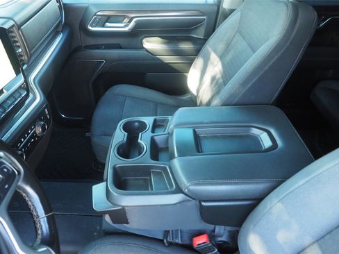 Used 2024 Chevrolet Silverado 2500 LT image 11