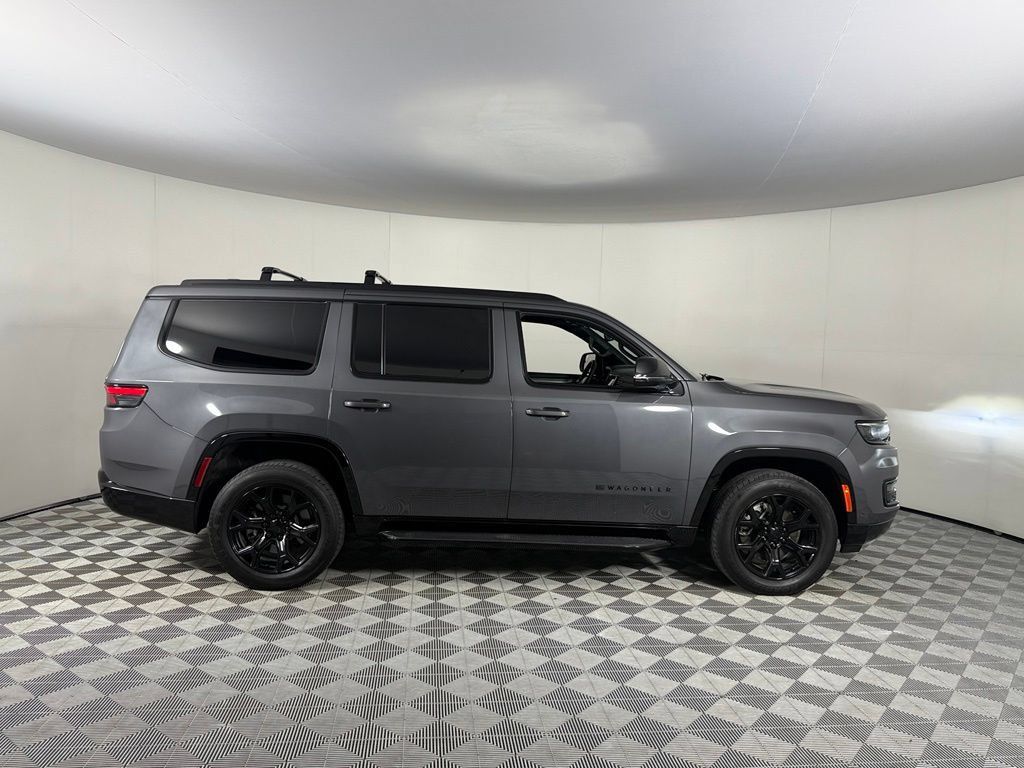 Used 2023 Jeep Wagoneer Series II AWD/4WD image 6