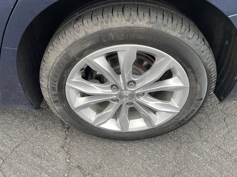 Used 2019 Chevrolet Malibu LT image 8