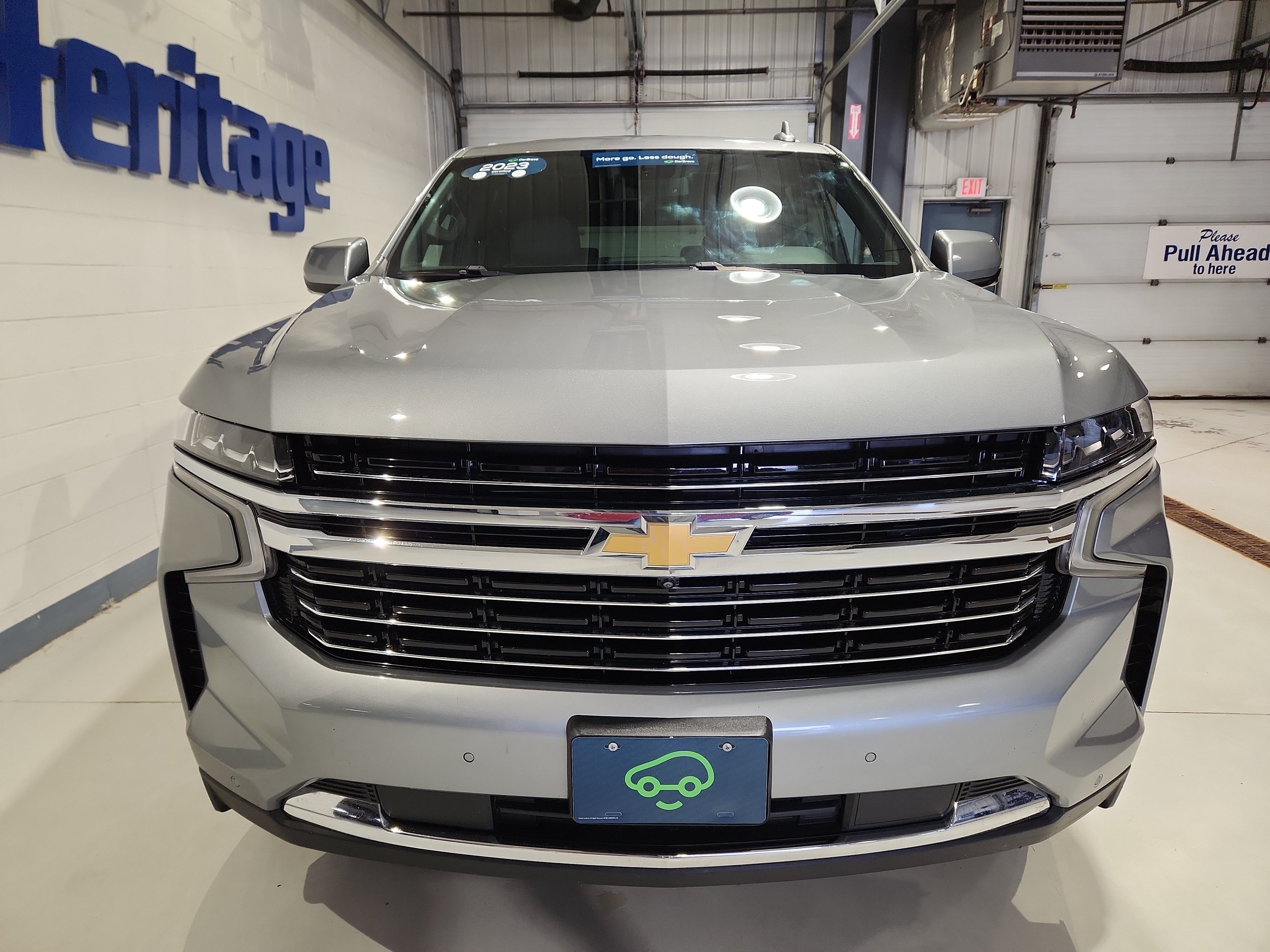 Used 2023 Chevrolet Tahoe LT w/ Luxury Package AWD/4WD image 3