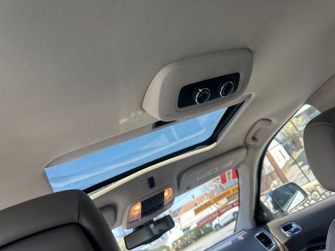 Used 2011 Dodge Durango Crew w/ Trailer Tow Group IV image 34