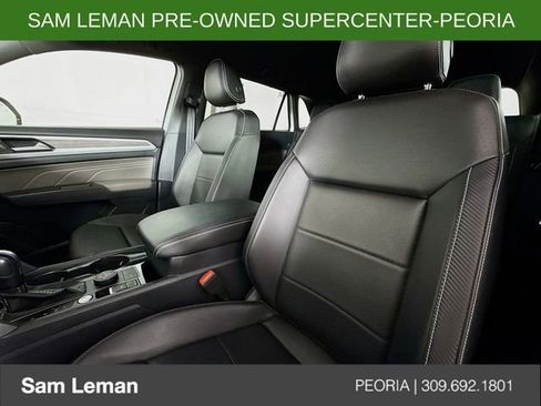Used 2023 Volkswagen Atlas Cross Sport SE image 20