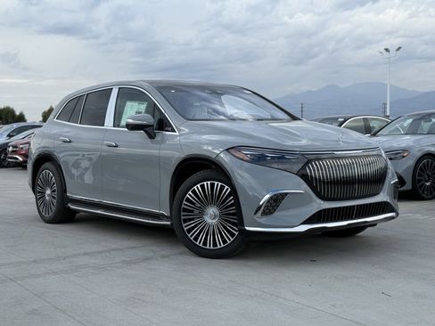 New 2025 Mercedes-Benz Maybach EQS 680 4MATIC image 2