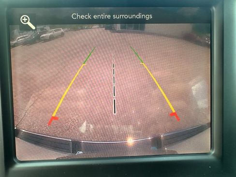 Used 2019 RAM 1500 Laramie AWD/4WD image 27