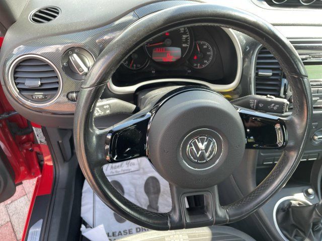 Used 2012 Volkswagen Beetle 2.0T FWD image 16