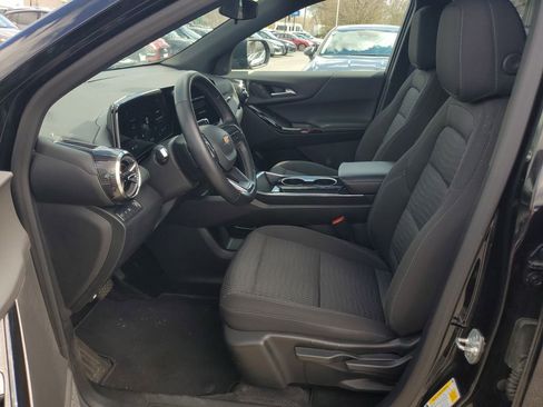 Used 2025 Chevrolet Equinox LT image 13