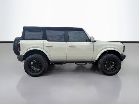 Used 2025 Ford Bronco Outer Banks AWD/4WD image 6