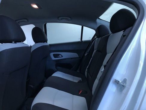 Used 2013 Chevrolet Cruze LS FWD image 20