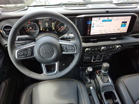 New 2026 Jeep Wrangler Unlimited Sahara AWD/4WD image 7