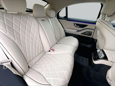 Used 2024 Mercedes-Benz S 580 4MATIC Sedan image 18