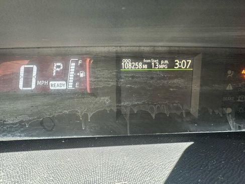 Used 2016 Toyota Prius C One image 15