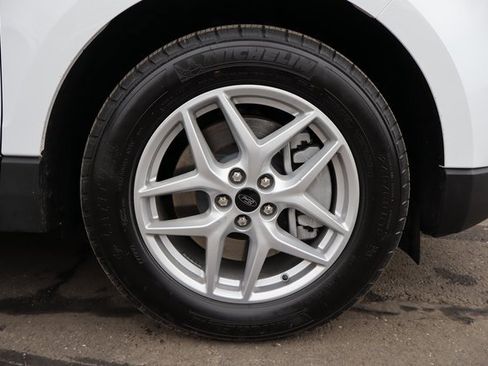 Used 2024 Ford Edge SEL image 10