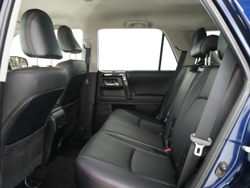 Used 2020 Toyota 4Runner TRD Off-Road Premium AWD/4WD image 14