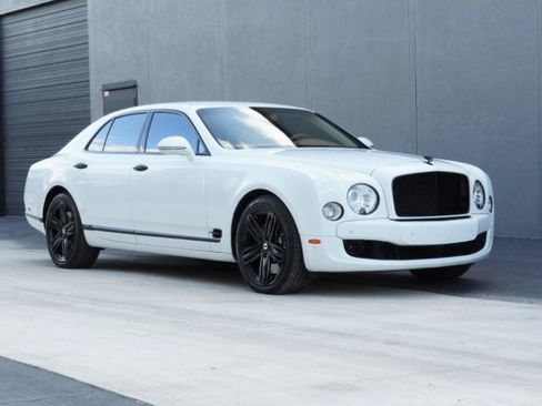 Used 2012 Bentley Mulsanne RWD image 16