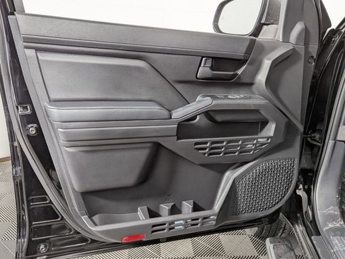 New 2026 Toyota Tacoma SR image 8