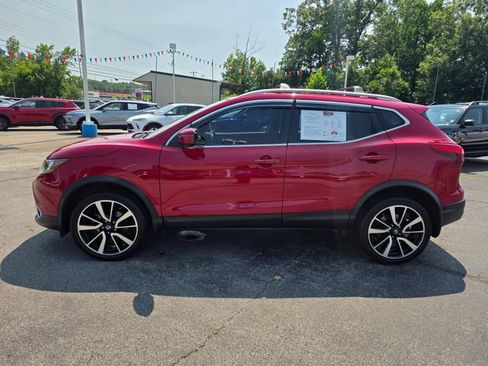 Used 2018 Nissan Rogue Sport SL FWD image 7