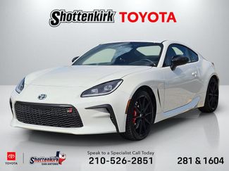 Used 2024 Toyota GR86 Premium w/ Performance Package RWD video 1