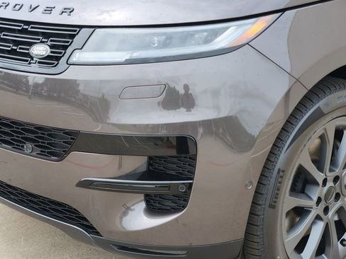 New 2026 Land Rover Range Rover Sport SE image 5