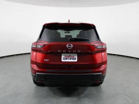 Certified 2025 Nissan Rogue SV image 11