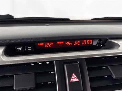 Used 2013 Toyota 4Runner Limited image 22