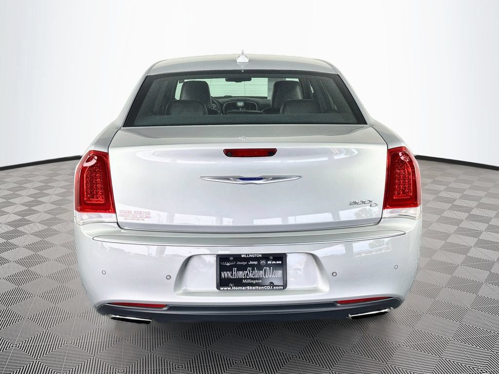 Used 2019 Chrysler 300 C w/ Sun, Sound & Nav Package RWD image 6