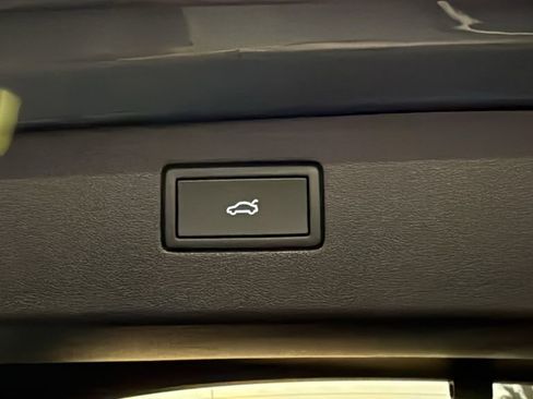 New 2026 Volkswagen Tiguan SE image 27