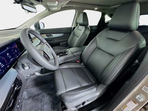 Certified 2025 Nissan Murano SL w/ Cargo Package AWD/4WD image 11