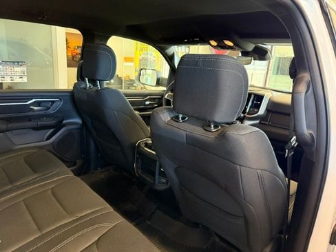 Used 2025 RAM 1500 Big Horn w/ Night Edition AWD/4WD image 12
