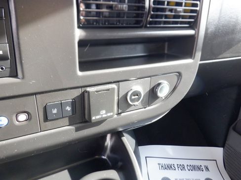 Used 2020 Chevrolet Express 3500 LT w/ LT Preferred Equipment Group image 13