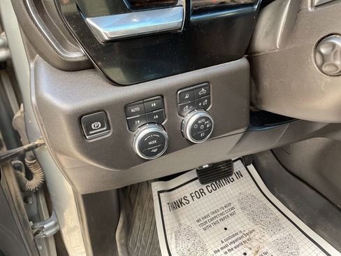 Used 2024 GMC Sierra 1500 SLT w/ SLT Premium Plus Package image 33