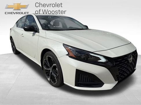 Used 2025 Nissan Altima 2.5 SR image 8