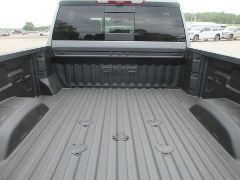 New 2026 GMC Sierra 2500 AT4X w/ AT4X AEV Edition AWD/4WD image 7