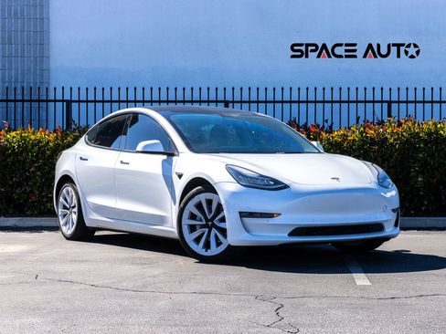 Used 2022 Tesla Model 3 Long Range image 1