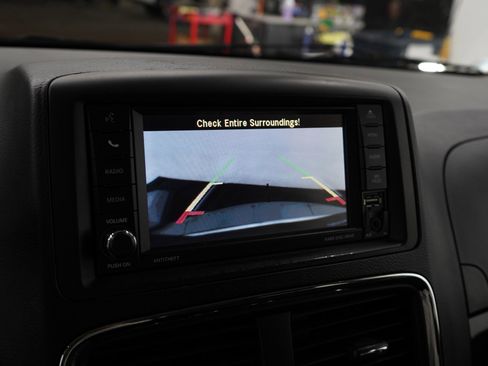 Used 2017 Dodge Grand Caravan SE w/ Power Window Group image 22