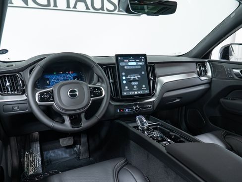 New 2026 Volvo XC60 B5 Ultra w/ Climate Package image 16