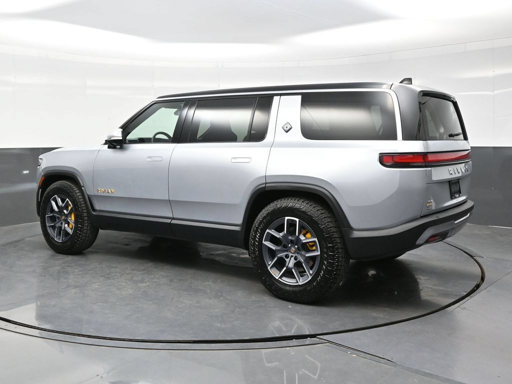 Used 2023 Rivian R1S Adventure Quad AWD/4WD image 4