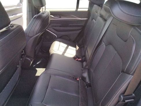 New 2026 Jeep Grand Cherokee Limited AWD/4WD image 20