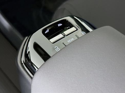 New 2026 Volvo EX30 Ultra w/ Protection Package AWD/4WD image 17