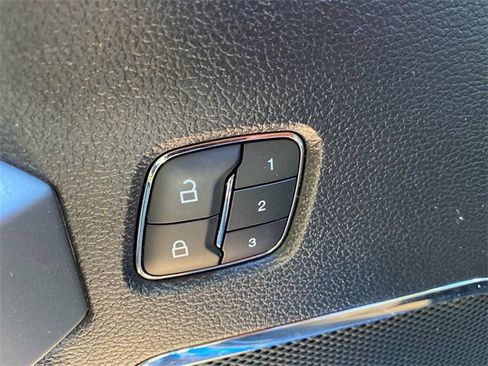 Used 2020 Ford F150 Lariat w/ Equipment Group 502A Luxury image 14