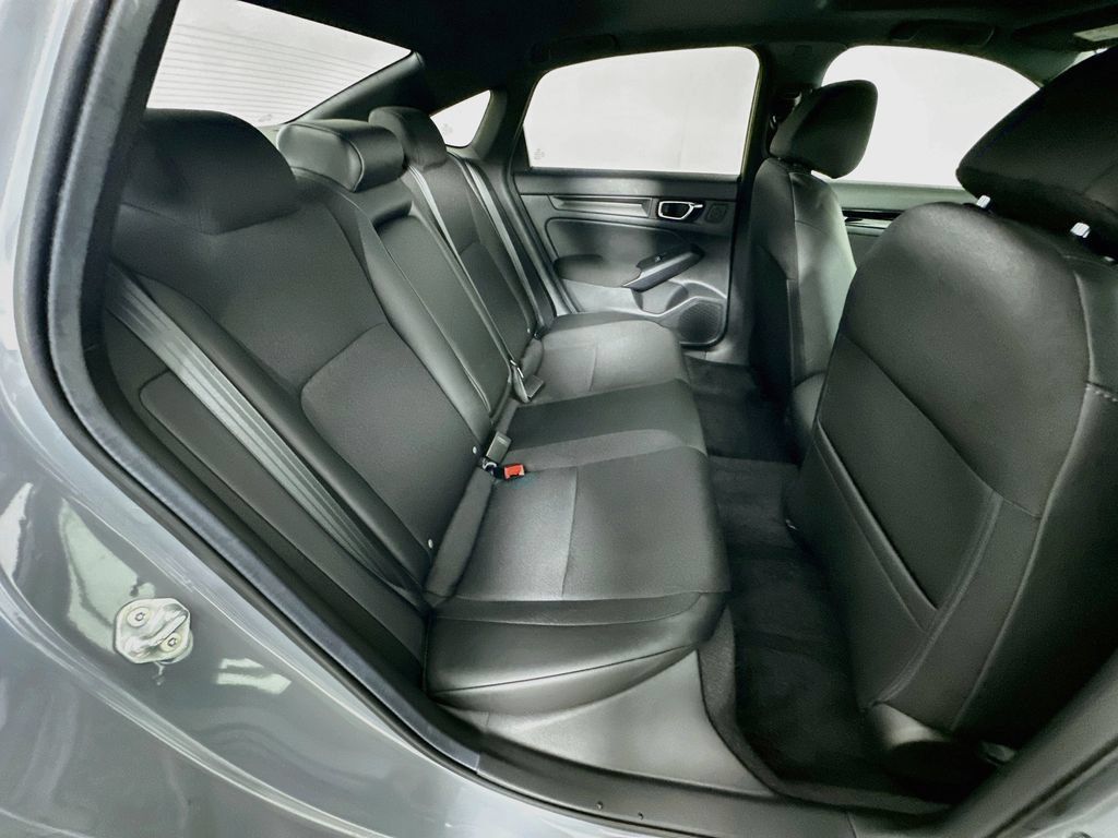 Used 2025 Honda Civic Sport image 26