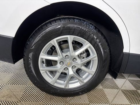 Used 2024 Chevrolet Equinox LT image 29