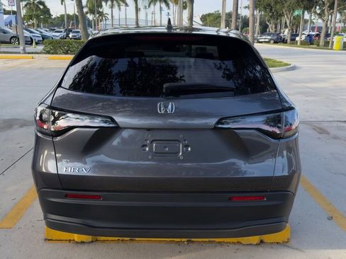 Used 2023 Honda HR-V LX image 6