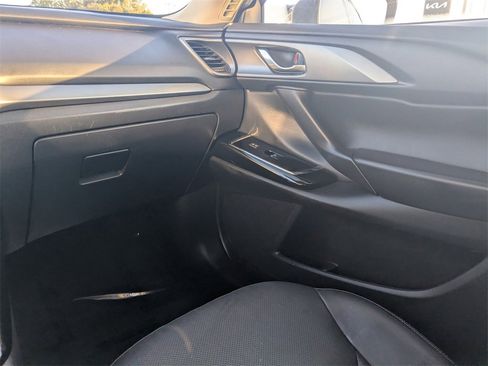 Used 2021 MAZDA CX-9 Touring image 13