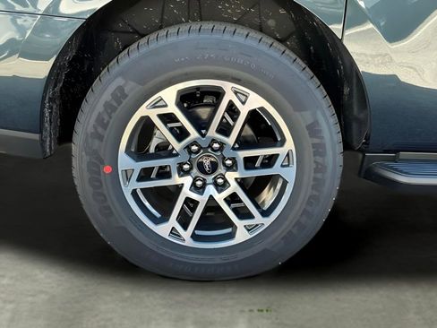 New 2025 Ford Expedition Max Active RWD image 44
