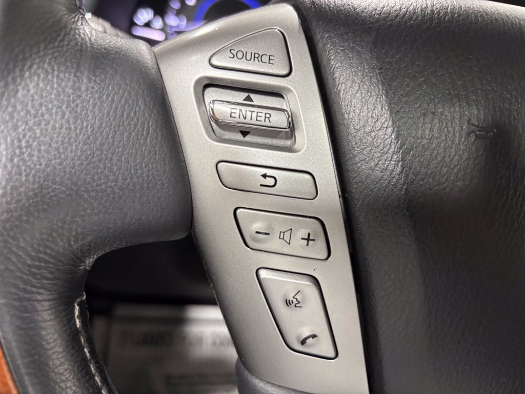 Used 2015 INFINITI QX80 4WD w/ Deluxe Technology Package image 19