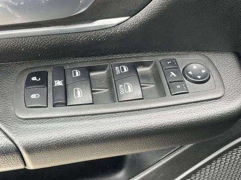 Used 2022 RAM 1500 Big Horn AWD/4WD image 18
